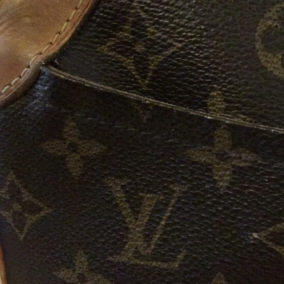 Louis Vuitton Odeon pm crossbody handbag - Picture 16 of 16